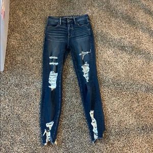 ‼️FINAL SALE‼️American Eagle Distressed Jeggings